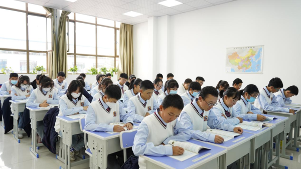 中考不如愿，初中畢業(yè)學什么技術好一點？去哪里學？