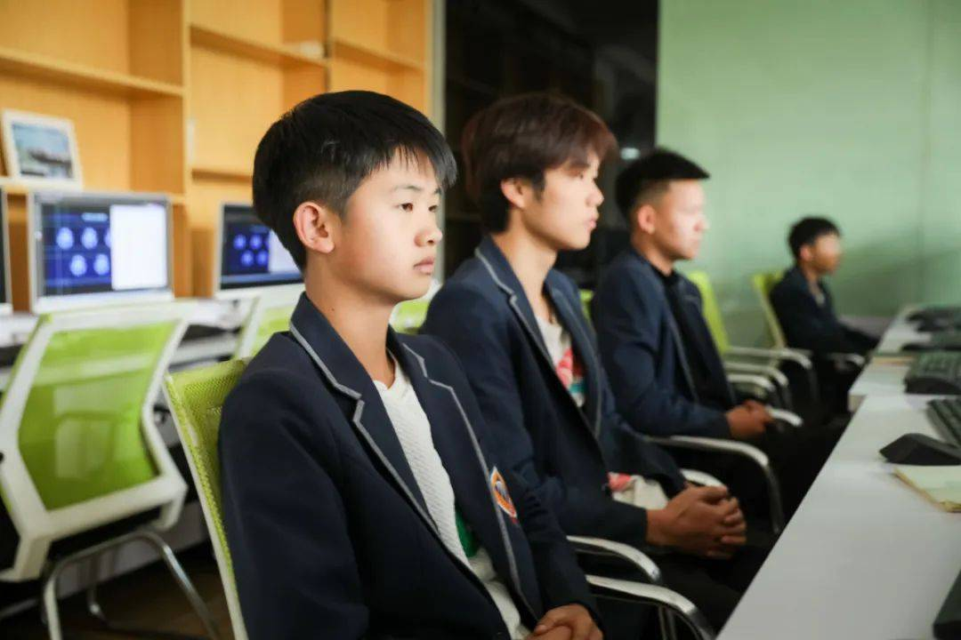 中考過后，近九成家長(zhǎng)關(guān)注職業(yè)教育